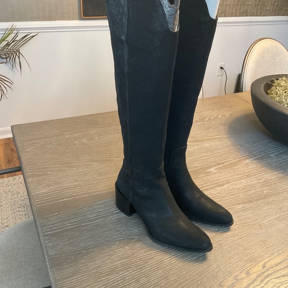 Nine West black textured knee high boots, size 11 - Picture 2 of 4